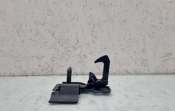 Seat Toledo III (5P) Engine bonnet/hood lock/catch 5P0823480