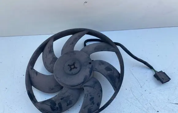 Peugeot 806 Radiator cooling fan shroud