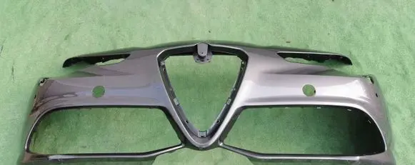 Alfa Romeo Giulia Front bumper 50567735
