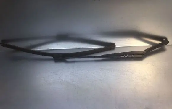 Volkswagen Golf V Windshield/front glass wiper blade 102955410