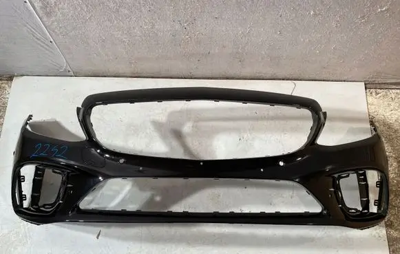 Mercedes-Benz C W205 Front bumper