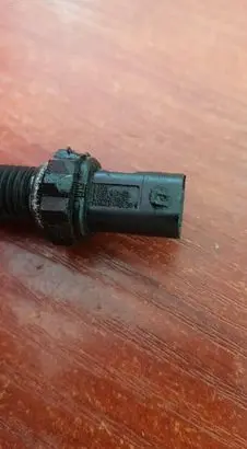 Coolant temperature sensor