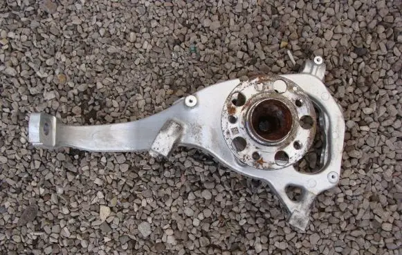 Mercedes-Benz C W205 Front wheel hub spindle knuckle 2054800