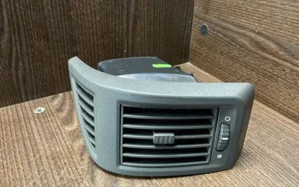 Fiat Ducato Dashboard side air vent grill/cover trim LS385800 LS385801