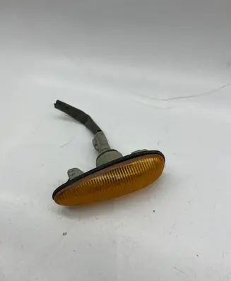 Mazda Xedos 6 Front fender indicator light 4683