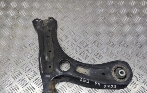 Skoda Rapid (NH) Front lower control arm/wishbone 6R0407152F