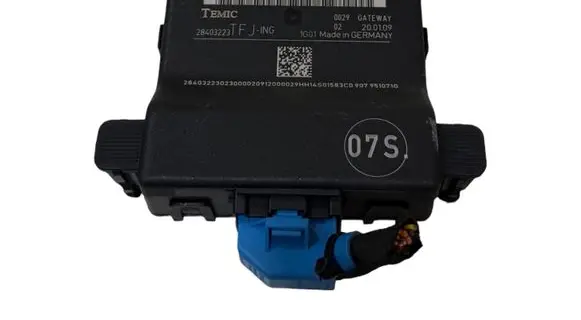 Volkswagen PASSAT B6 Gateway control module 3C0907530M 3C0907951