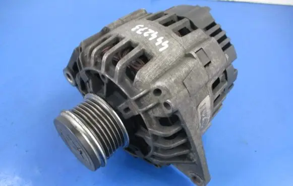 Renault Megane I Generator/alternator 7711134754