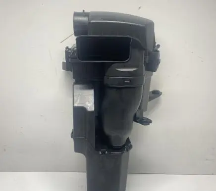 Hyundai ix20 Air filter box 281121P100