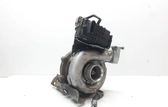BMW 7 E65 E66 Turbo 7794259 GT2260V