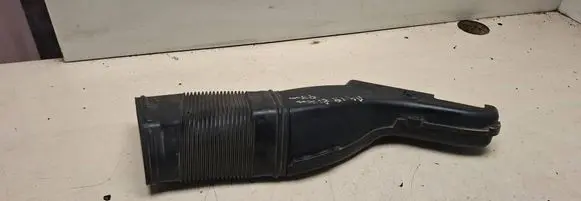 Audi A4 S4 B5 8D Air intake duct part 058129617A 4615527979
