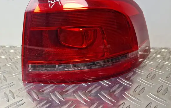Volkswagen PASSAT B7 Rear/tail lights 3AF945096E