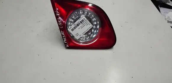 Volkswagen PASSAT B6 Tailgate rear/tail lights
