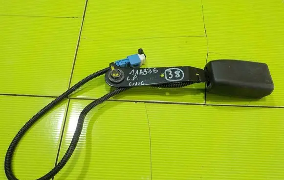 Honda Civic IX Front seatbelt 1039117 11AB36