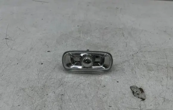 Audi A3 S3 8P Front indicator light 8E0949127