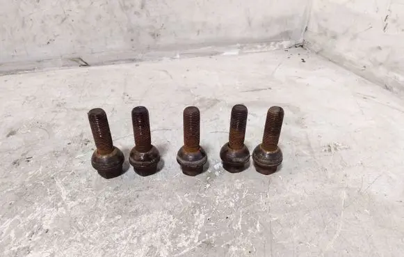 Ford Galaxy Nuts/bolts 