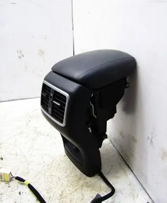 Seat Leon (5F) Center console 84631-F1700