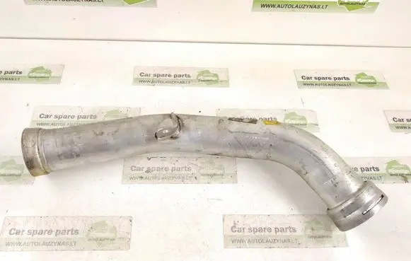 Intake resonator