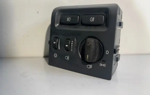 Volvo V70 Light switch 30613945 020803
