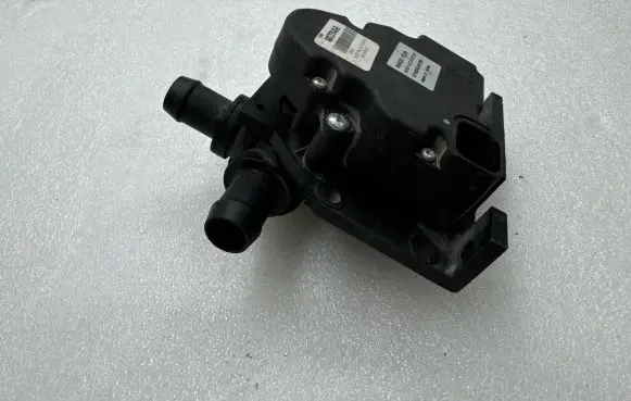 Tesla Model S Electric auxiliary coolant/water pump 600737000B