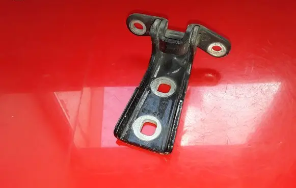 Cadillac SRX Rear door lower hinge VF83