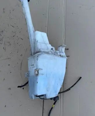KIA Sportage Windshield washer fluid reservoir/tank 986103W500