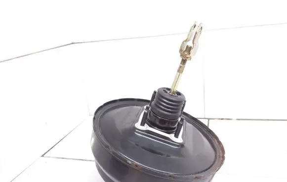 Subaru Impreza II Brake booster 86406309