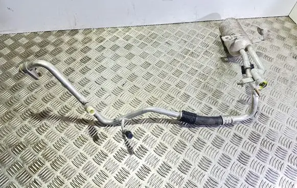 Ford C-MAX I Air conditioning (A/C) pipe/hose