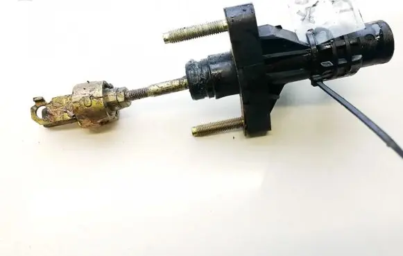 Clutch master cylinder