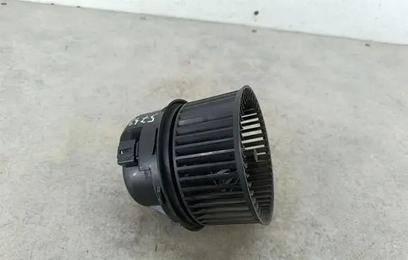 Ford Focus Heater fan/blower 3M5H18456EC