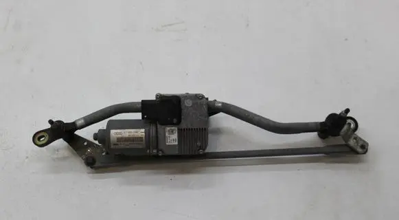 Audi A5 8T 8F Front wiper linkage and motor 8T1955119D