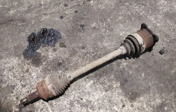 Suzuki Grand Vitara II Rear driveshaft