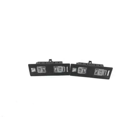Audi Q3 F3 Number plate light 8W6943021A