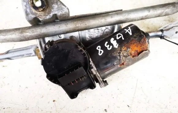 Audi A6 S6 C5 4B Wiper motor