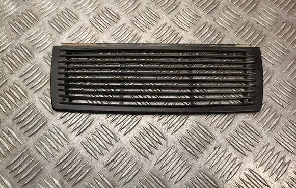 Mercedes-Benz 250 280 W108 Subwoofer grill/trim 