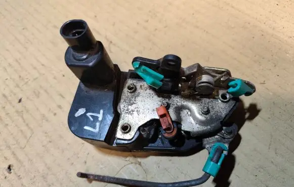 Jeep Grand Cherokee Front door lock