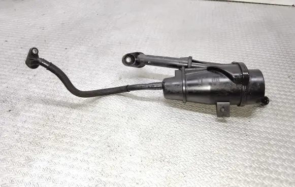 Opel Insignia A Oil breather separator 55575980