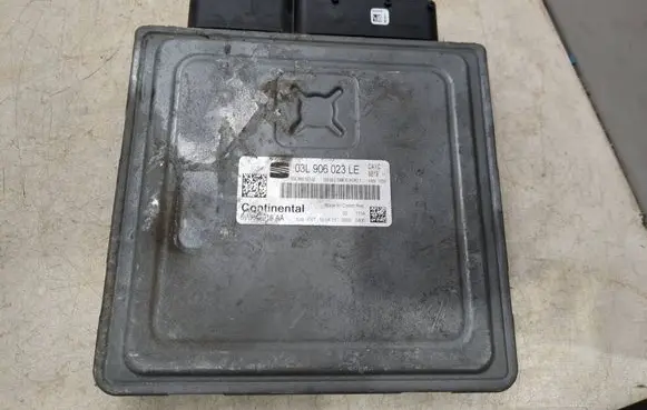 Volkswagen Golf VI Engine control unit/module 03L906023LE 03L906023Q 5WP42919AA