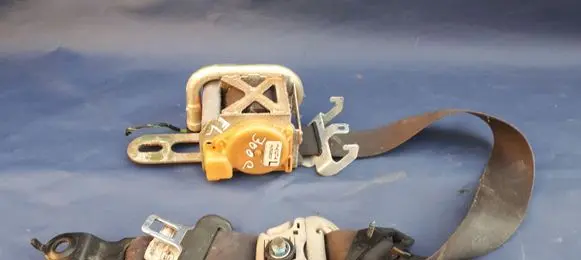 Chrysler 300 - 300C Front seatbelt P1AJ791DVAA 1AJ791DVAA