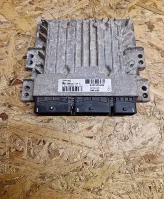 Renault Megane III Engine control unit/module 237100307R S180067106A