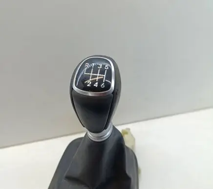 Hyundai i40 Gear shifter/selector 437003ZXXX
