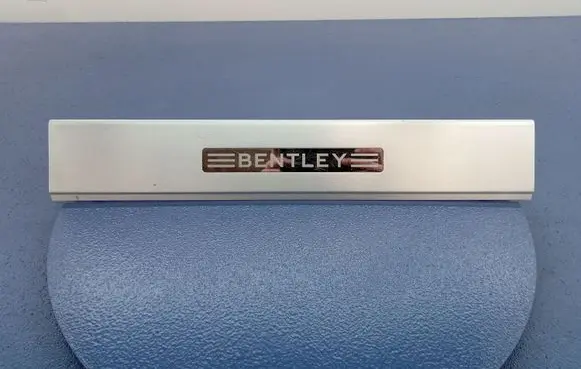Bentley Bentayga Foot area side trim 36A853373B