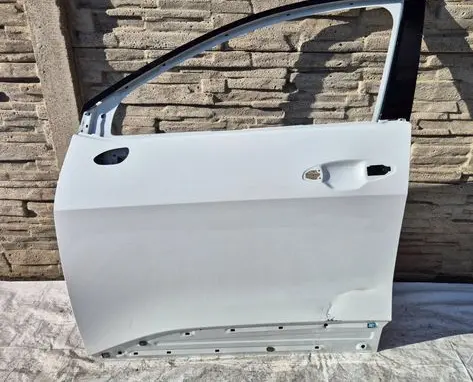 KIA Sportage Front door 