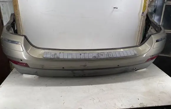 Mercedes-Benz GL X164 Rear bumper A1648852725 A1648852625
