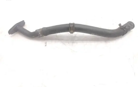 Coolant pipe/hose