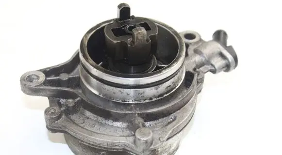 BMW 7 E65 E66 Vacuum pump 7791232
