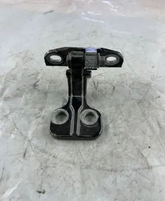 Jaguar XJ X351 Front door lower hinge 8X23F228A64AC