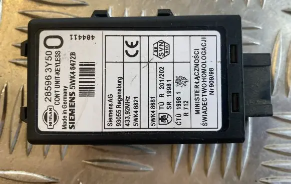 Nissan X-Trail T30 Door central lock control unit/module 285963Y50 5WK48821 43392MHZ