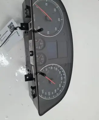 Volkswagen Touran I Speedometer (instrument cluster) 1T0920862A