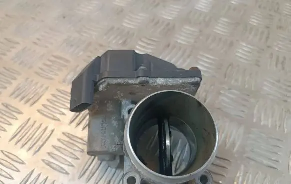 KIA Sportage Throttle valve 351002A900 5WY9174D 110408164121